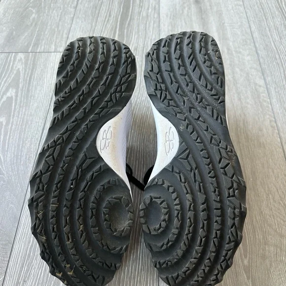 Men’s Boombah Vortx AWR White/Black/Gray Turf Shoes - Picture 5 of 7